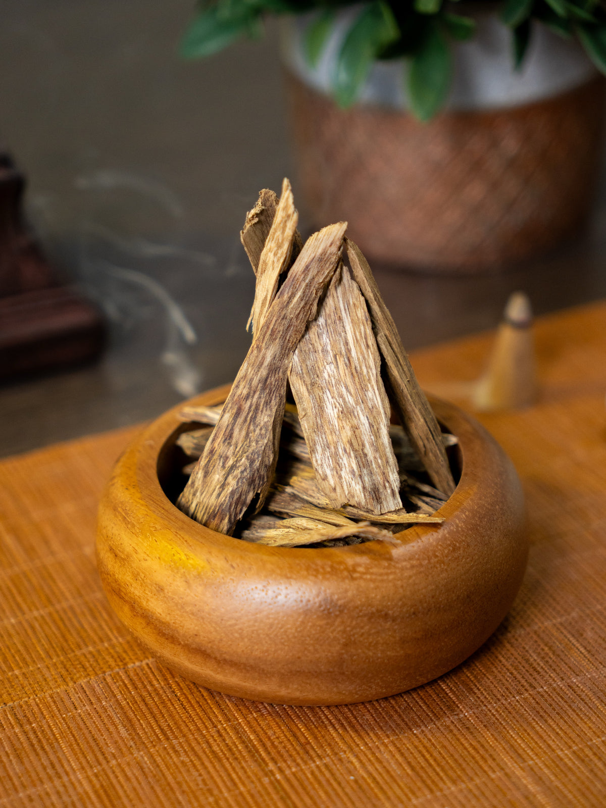Vietnamese Agarwood Incense Oud: Sweet Woody Aroma, Handcrafted