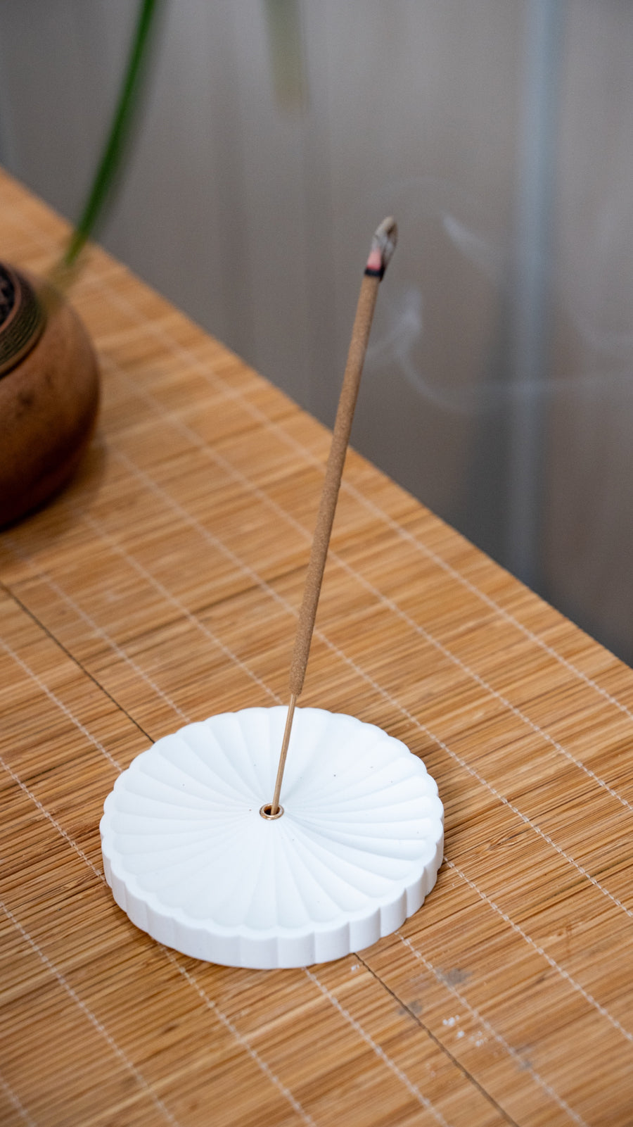 Stone Incense Holder | White Flower Petal Burner | Free Vietnamese Agarwood
