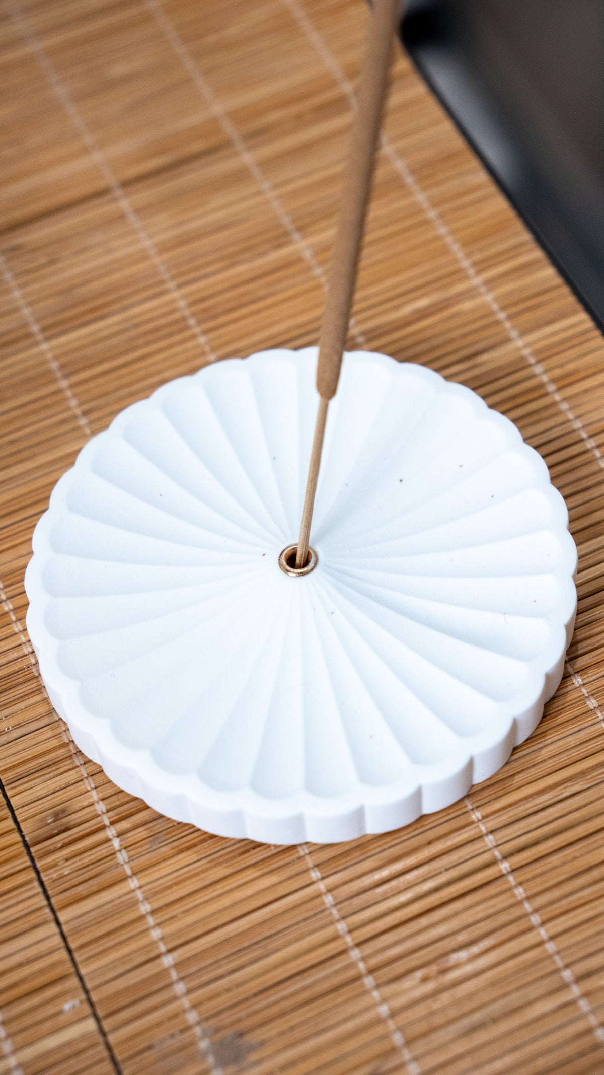 Stone Incense Holder | White Flower Petal Burner | Free Vietnamese Agarwood