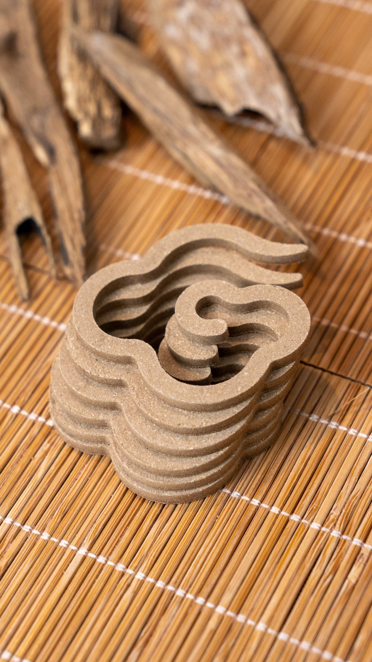 Pure Vietnamese Agarwood Coils, 100% Natural Incense, No Binding Powder, Free Holder Included