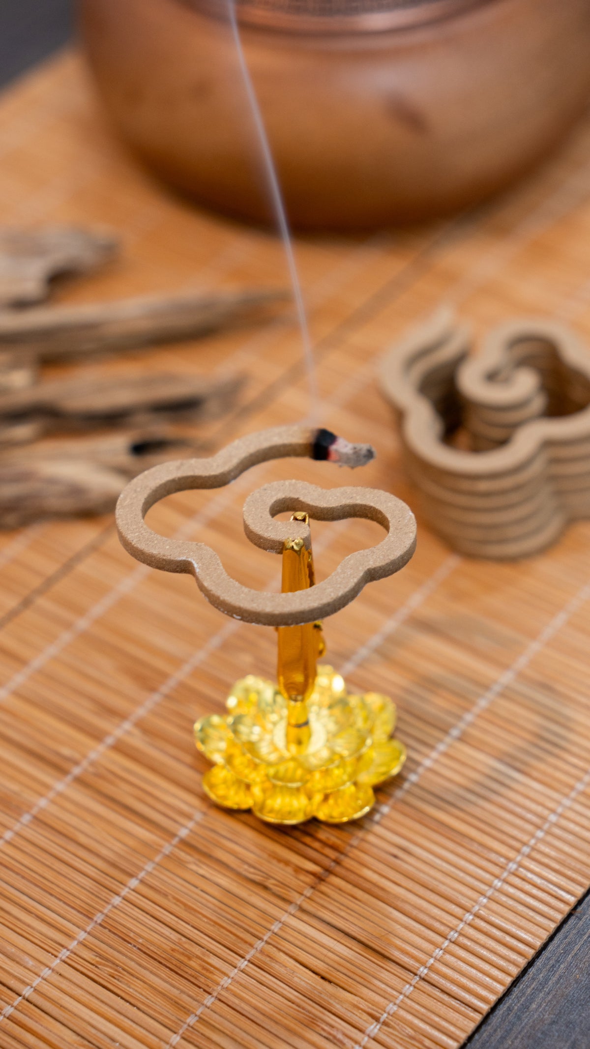 Pure Vietnamese Agarwood Coils, 100% Natural Incense, No Binding Powder, Free Holder Included